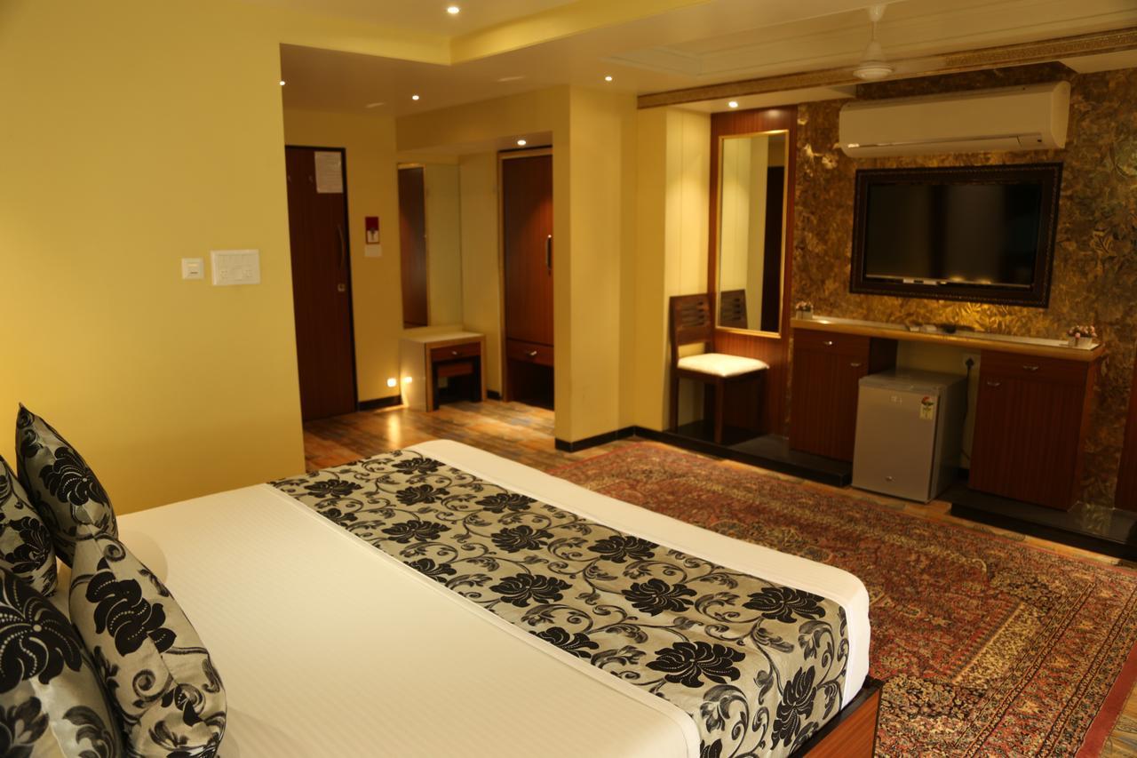 Hotel Madni Royale Ajmer Esterno foto
