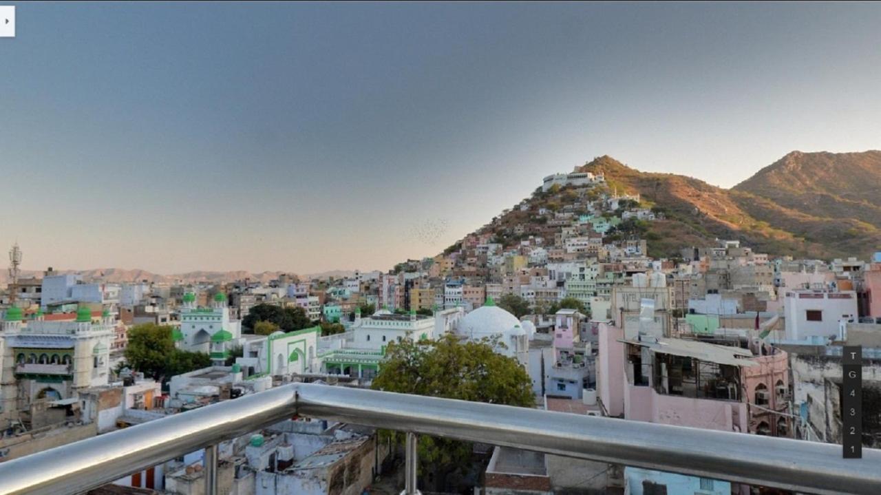 Hotel Madni Royale Ajmer Esterno foto